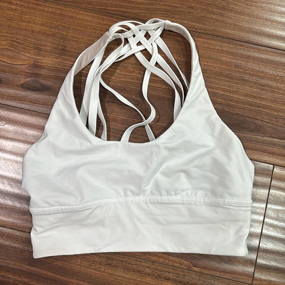 Lululemon Size 4 Top and Sports Bra - Picture 3 of 11